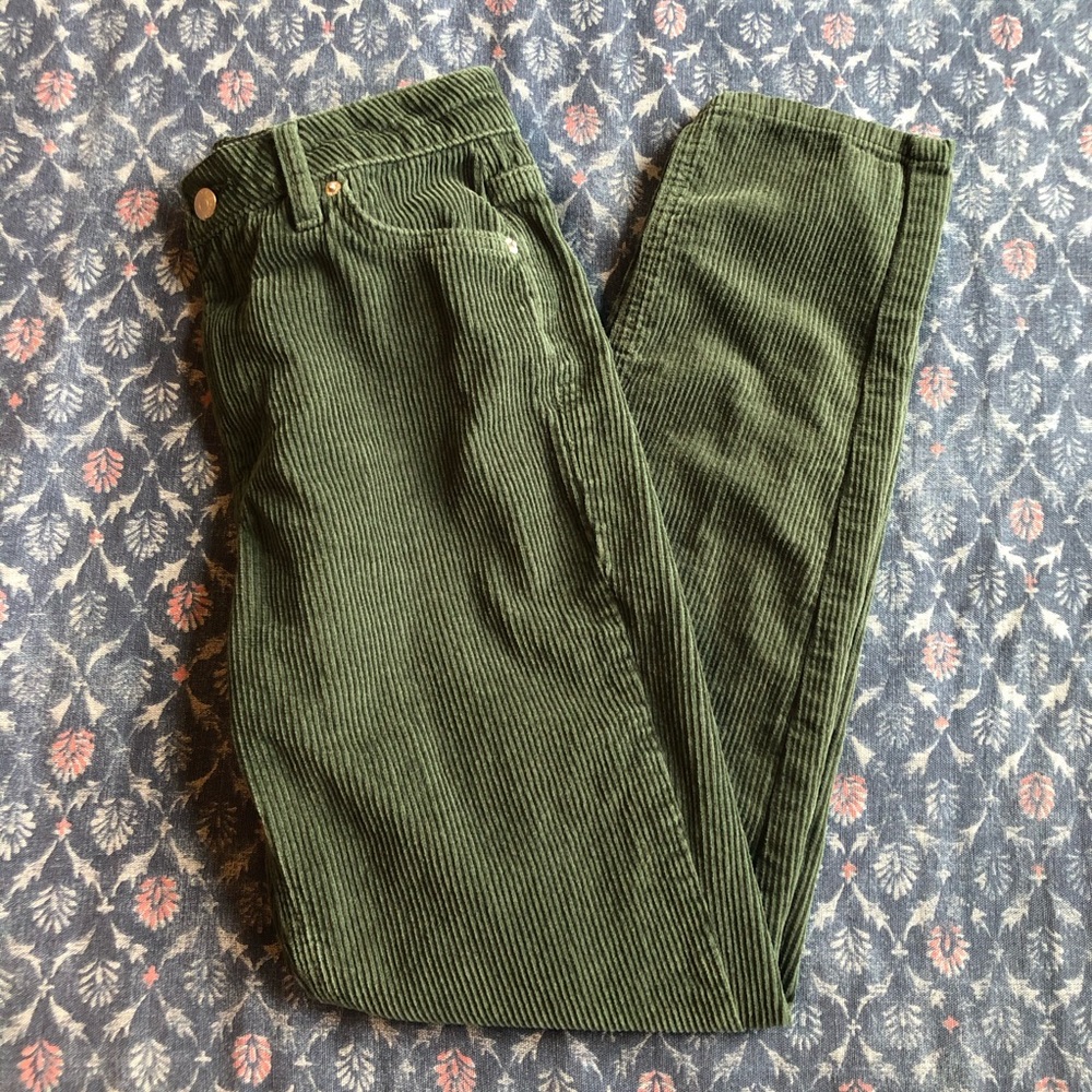 High Waisted Urban Outfitters Mom Jeans